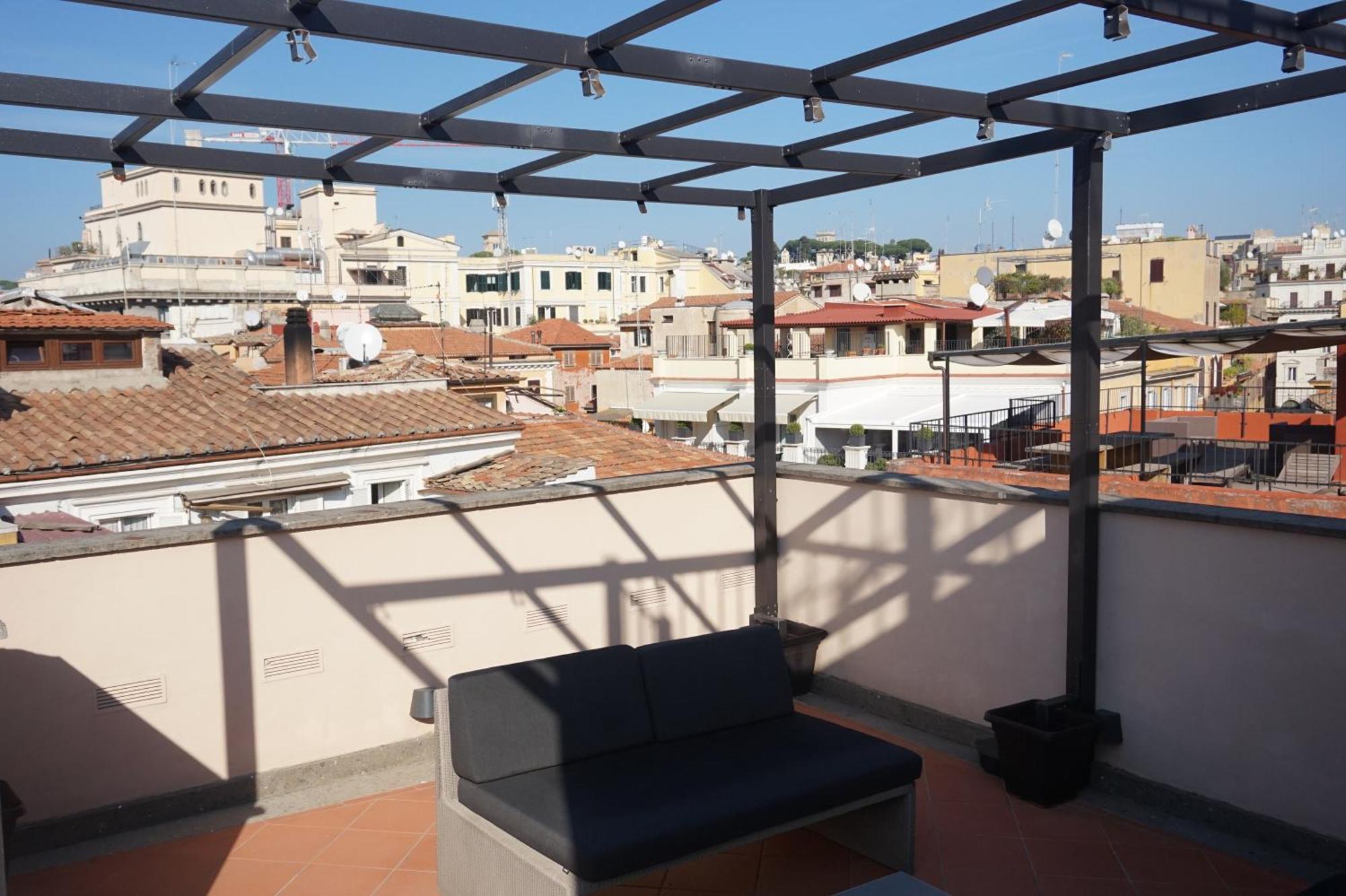 Trevi Palace Luxury Inn — Foto 1